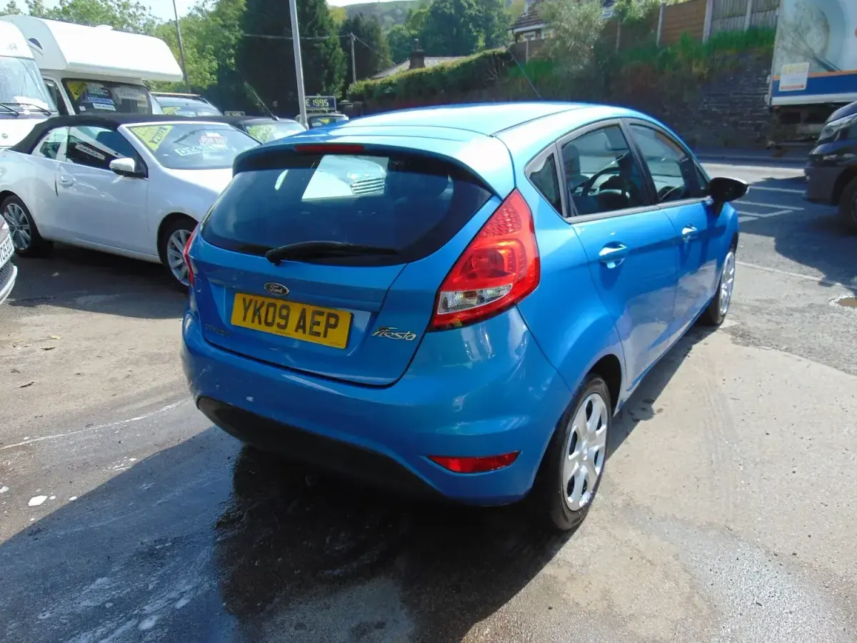 Used Ford Fiesta Style 2010 Blue Hatchback