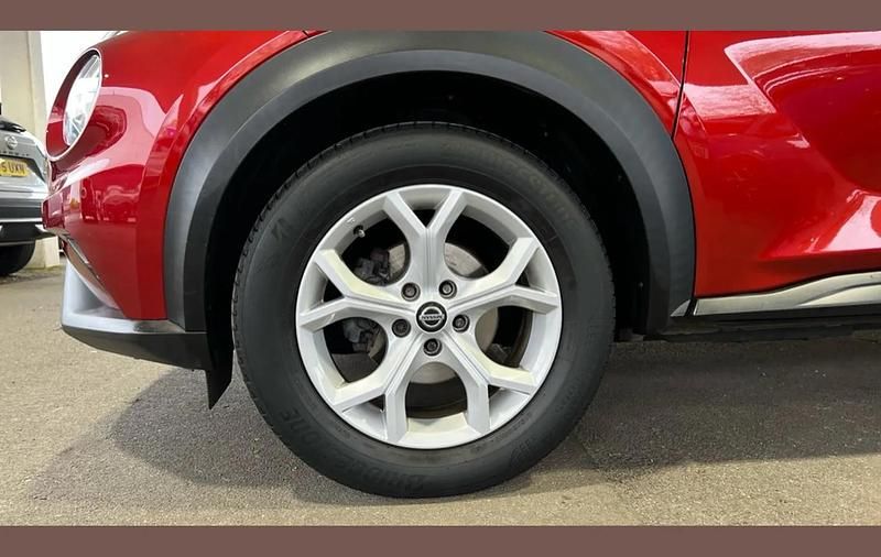 Used Nissan Juke N-Connecta 114 HP (83 kW) 2021 Red SUV