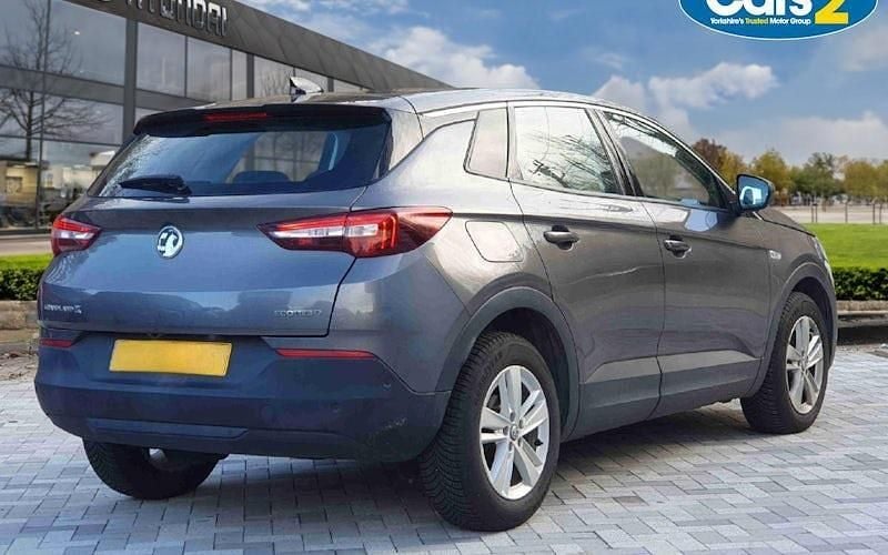 Used Vauxhall Grandland X Business Edition 131 HP (96 kW) 2021 Grey SUV