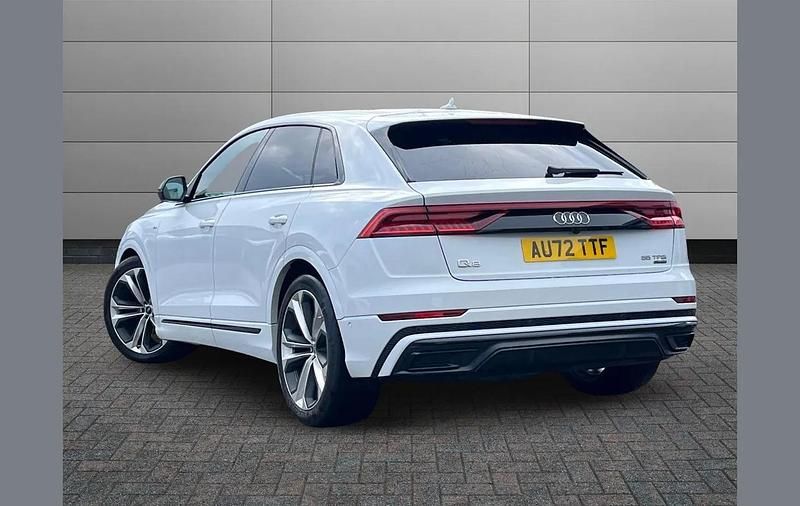 Used Audi Q8 Black Edition 334 HP (245 kW) 2022 White SUV