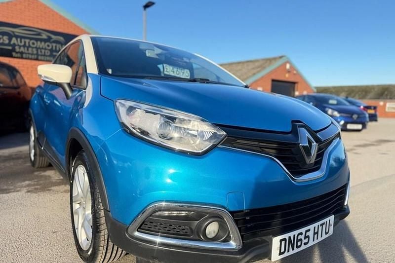 Used Renault Captur Dynamique 90 HP (66 kW) 2015 Blue SUV