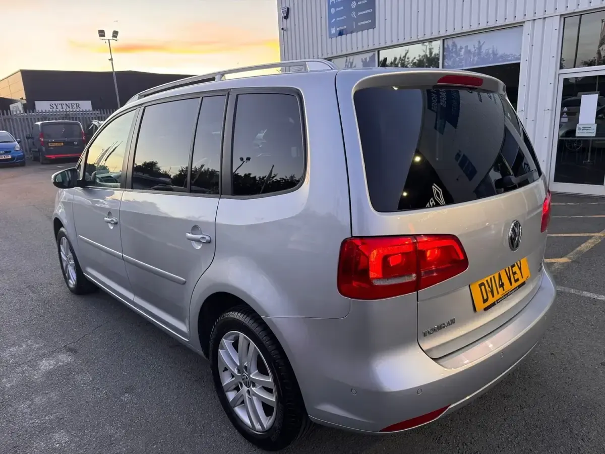 Used VW Touran SE 105 HP (77 kW) 2014 Silver MPV