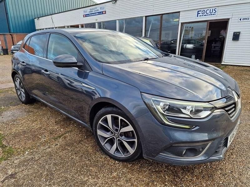 Used Renault Mégane IV Dynamique 130 HP (95 kW) 2017 Grey Hatchback