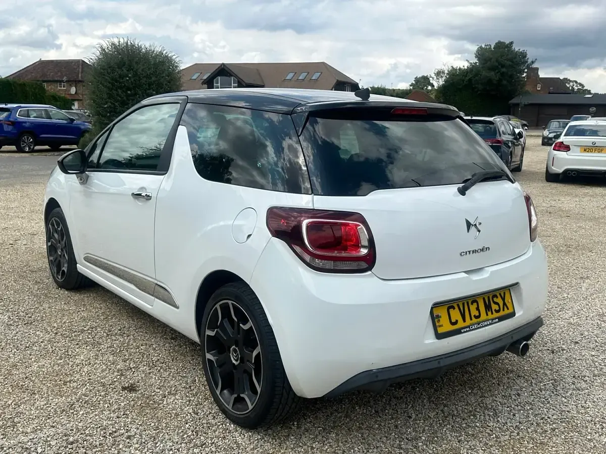 Used Citroën DS3 2013 White Hatchback