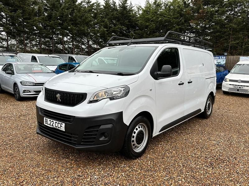 Used Vauxhall Vivaro 100 HP (73 kW) 2023 White MPV