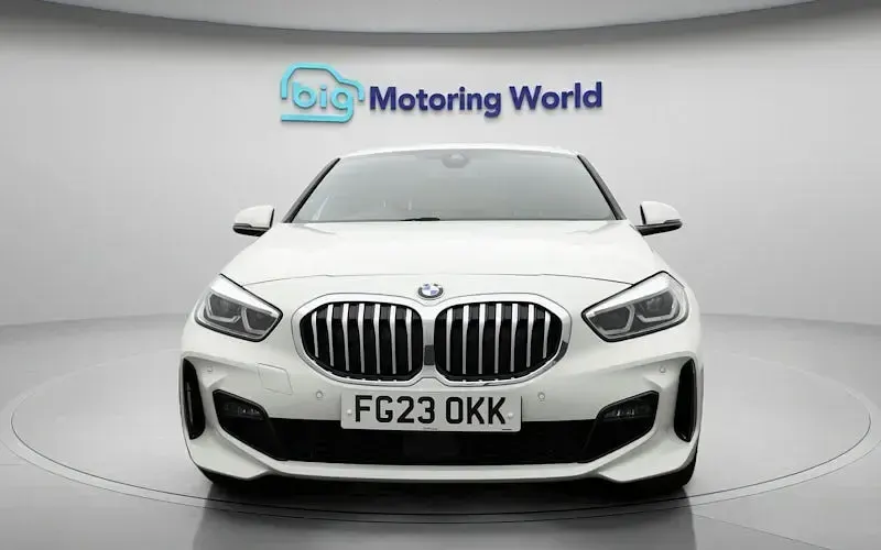 Used BMW 118 M Sport 136 HP (100 kW) 2023 White Hatchback