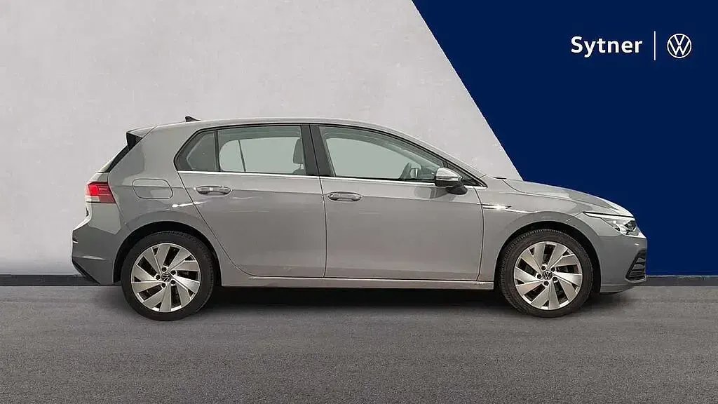 Used VW Golf VIII 115 HP (84 kW) 2021 Hatchback