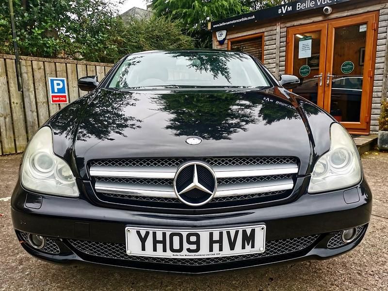 Used Mercedes CLS320 224 HP (164 kW) 2009 Black Coupe