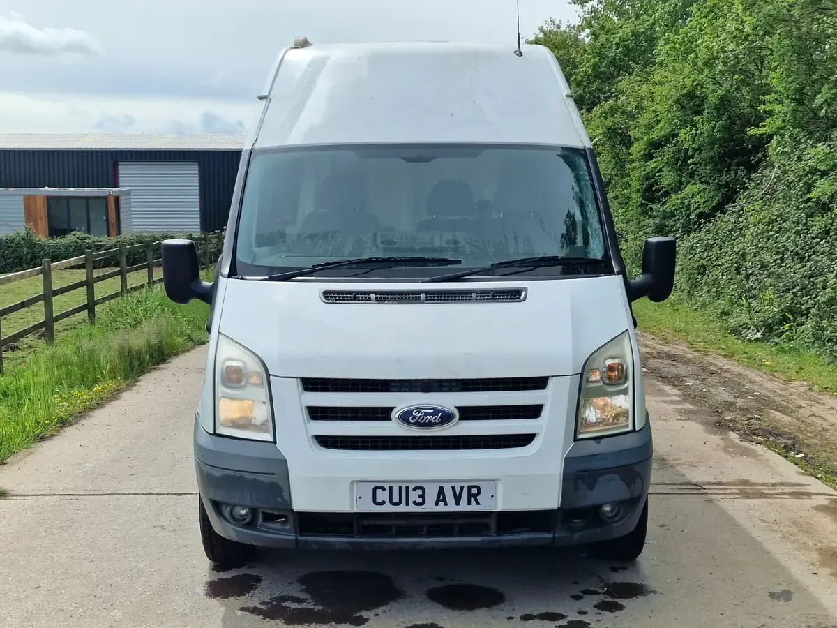 Used Ford Transit 125 HP (91 kW) 2013 White Van