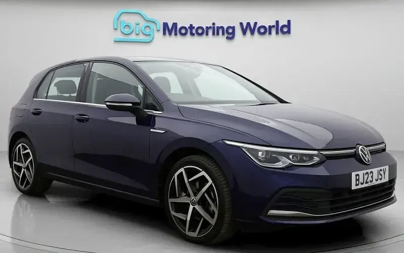 Second-hand VW Golf VIII Style 150 CP (110 kW) 2023 Hatchback