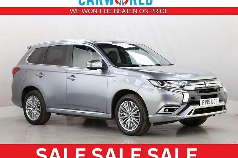 Used 2019 Mitsubishi Outlander P-HEV | £13,396 (Fair price) - Image 1/1