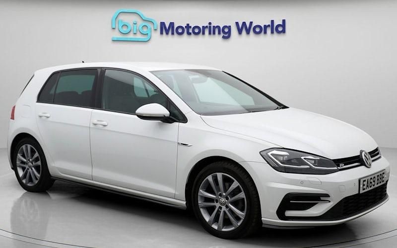 Used 2019 VW Golf VII R-line Edition Hatchback | £14,300 (A bit pricey) - Image 1/4