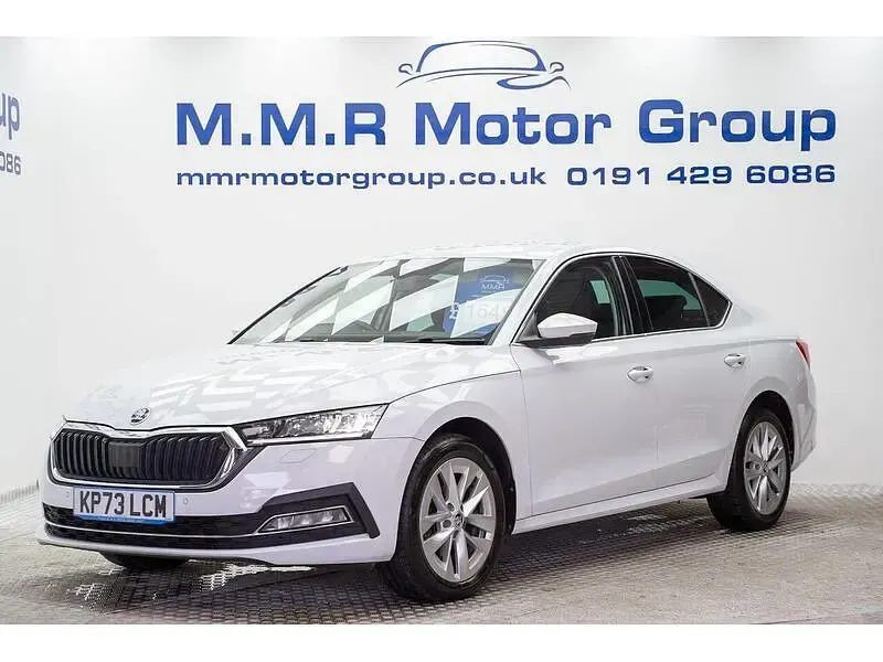 Used Skoda Octavia SE L 147 HP (108 kW) 2023 White Hatchback