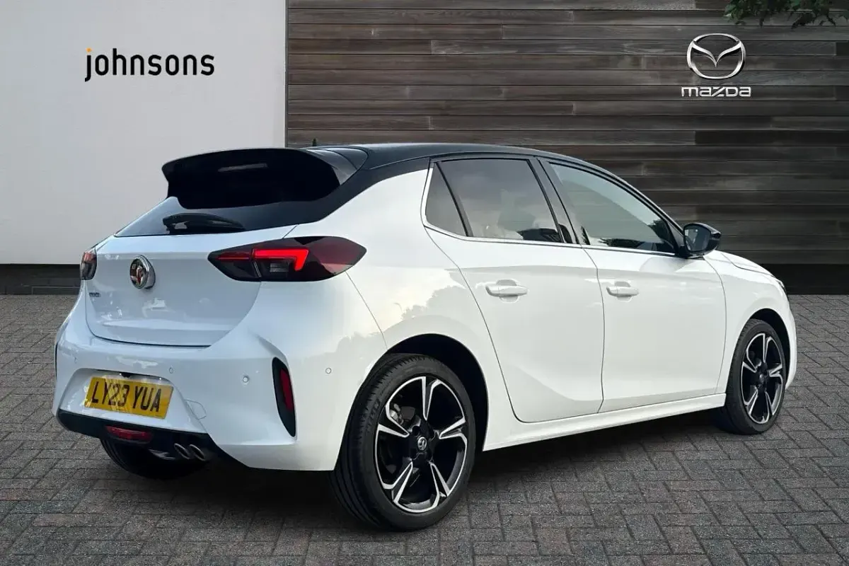 Used Vauxhall Corsa Ultimate 128 HP (94 kW) 2023 White Hatchback