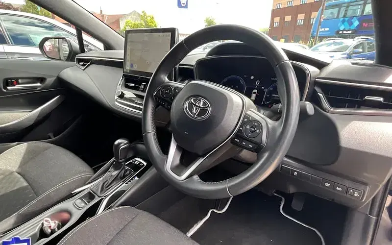 Used Toyota Corolla 140 HP (102 kW) 2026 Estate