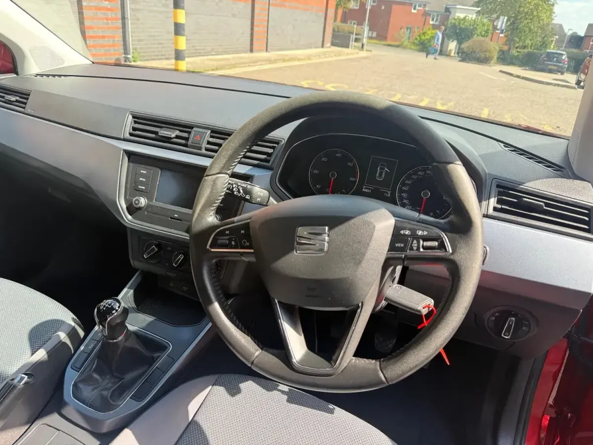 Used Seat Arona SE 2018 Red SUV