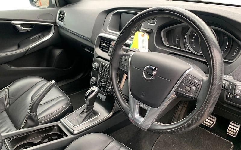 Used Volvo V40 R-Design Pro 152 HP (111 kW) 2018 Grey Hatchback