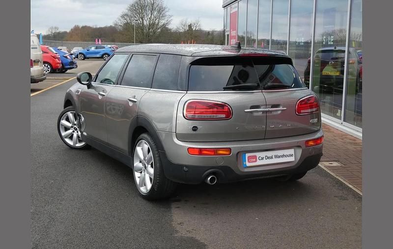 Used Mini Cooper Clubman Exclusive 134 HP (98 kW) 2019 Silver Estate