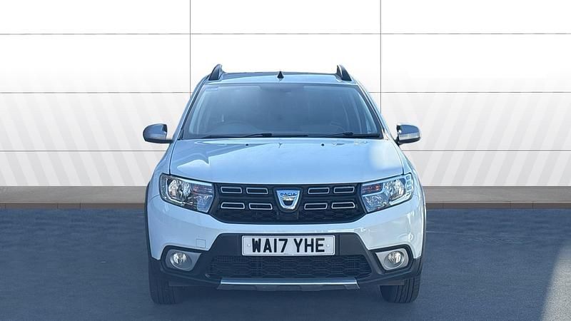 Used Dacia Sandero Lauréate 90 HP (66 kW) 2017 Hatchback