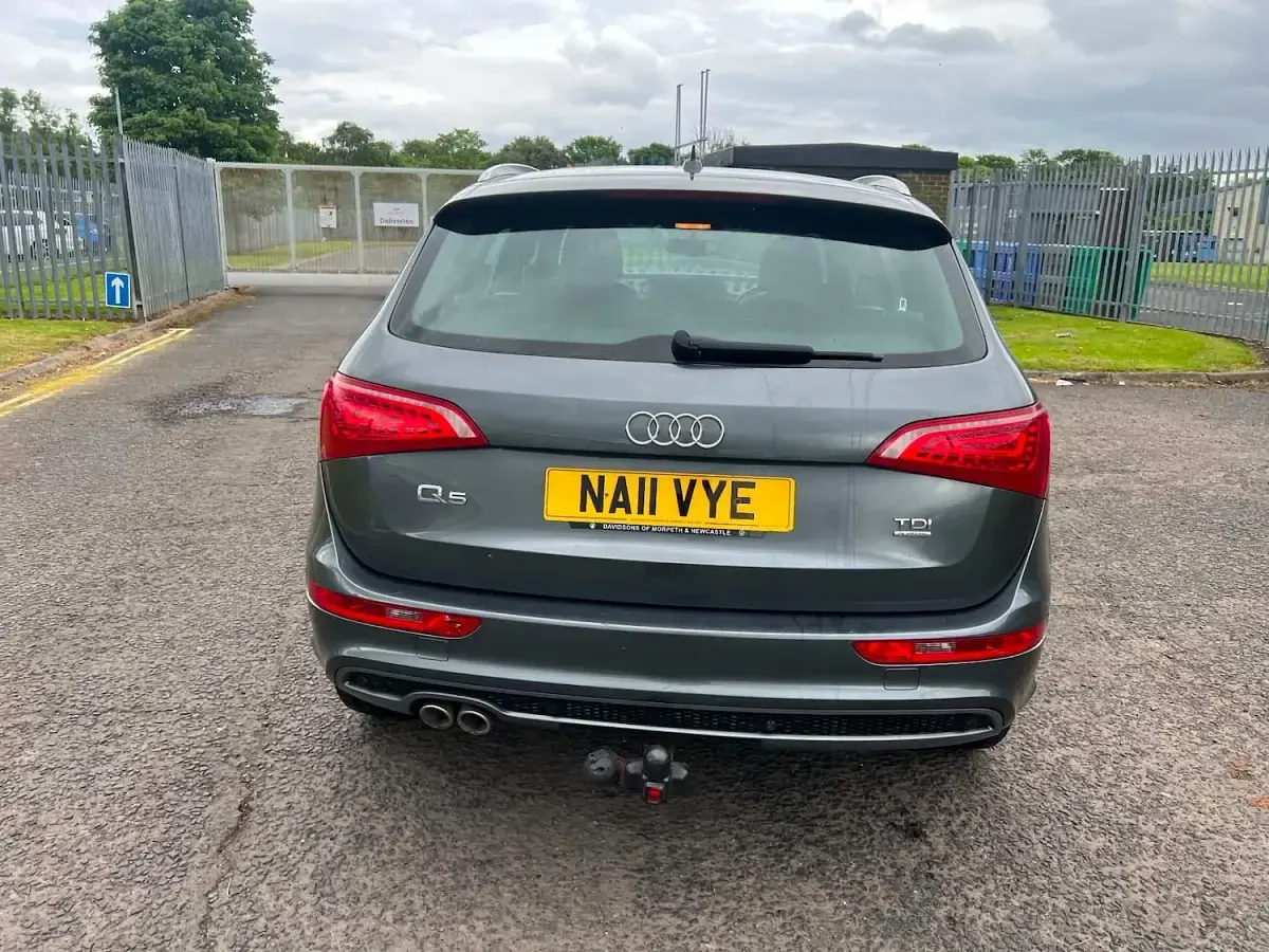 Used Audi Q5 S-Line 170 HP (125 kW) 2011 Grey SUV