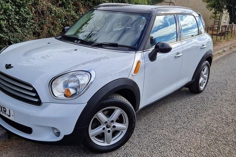 White Used 2012 Mini Cooper Countryman SUV | £3,990 (Good price) - Image 1/1