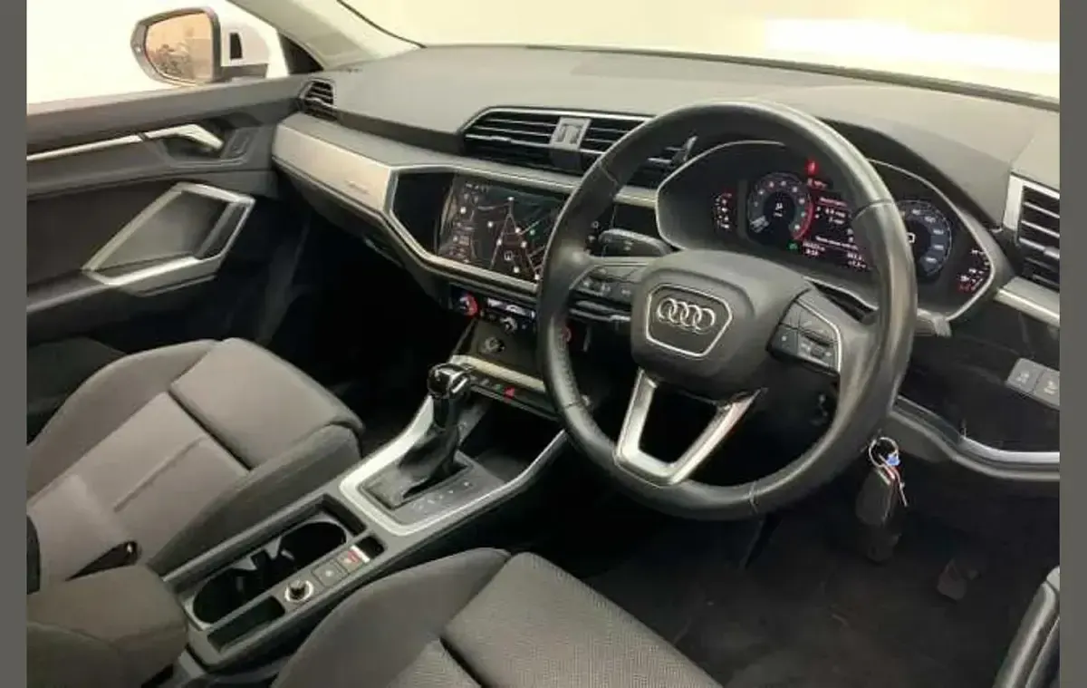 Used Audi Q3 Sport 147 HP (108 kW) 2019 White SUV