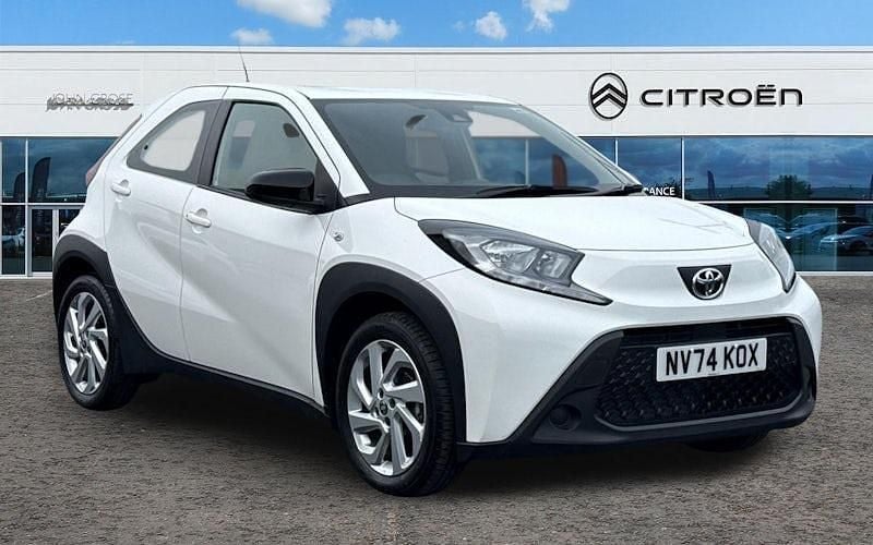 White Used 2024 Toyota Aygo X PURE SUV | £13,295 - Image 1/4