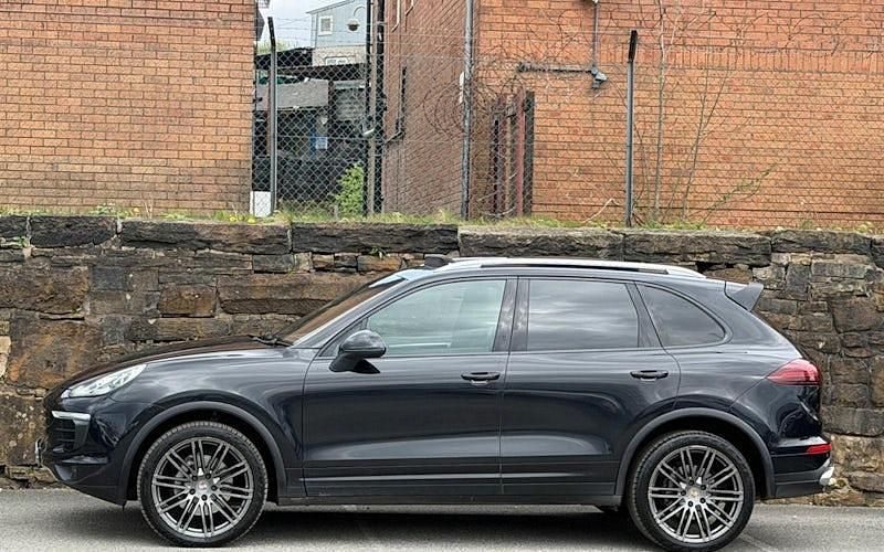 Used Porsche Cayenne 262 HP (192 kW) 2017 SUV