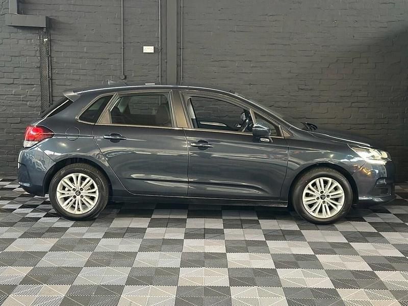 Used Citroën C4 Feel 100 HP (73 kW) 2015 Blue Hatchback