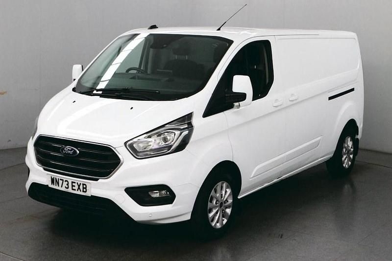 Begagnad Ford Transit Custom Limited 170 HK (125 kW) 2023 Vit Van