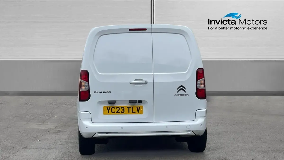 Used Citroën Berlingo 2023 White MPV