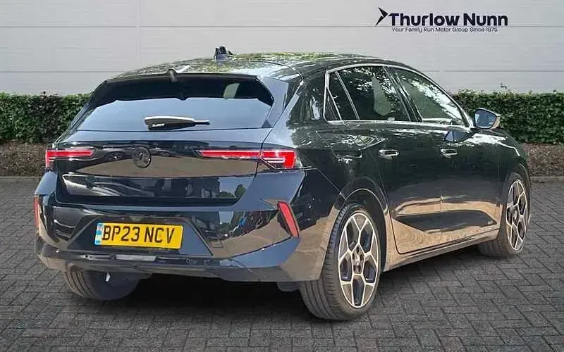 Used Vauxhall Astra Ultimate 131 HP (96 kW) 2025 Black Hatchback