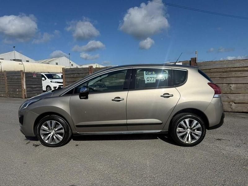 Used Peugeot 3008 Active 115 HP (84 kW) 2015 Grey Estate