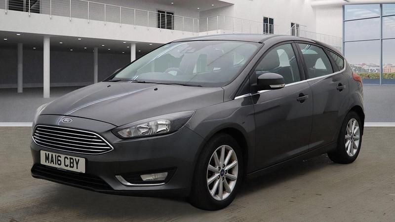 Used Ford Focus Titanium 2016 Grey Hatchback