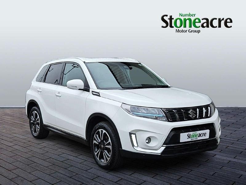 White Used 2023 Suzuki Vitara SZ5 Hatchback | £17,000 (Fair price) - Image 1/4