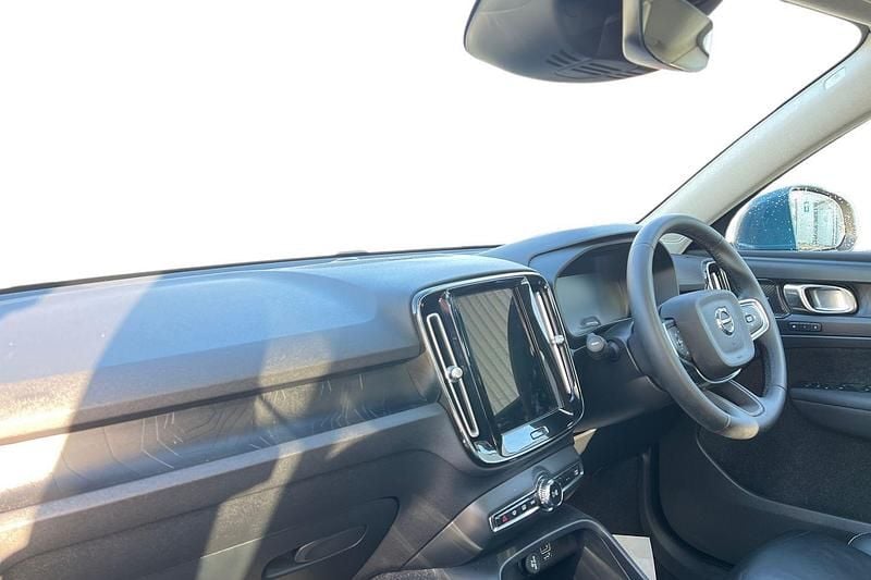 Used Volvo XC40 Ultimate 262 HP (192 kW) 2022 Fjord blue SUV