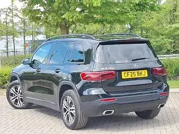 Używany Mercedes GLB200 Executive 163 KM (119 kW) 2025 Czarny SUV