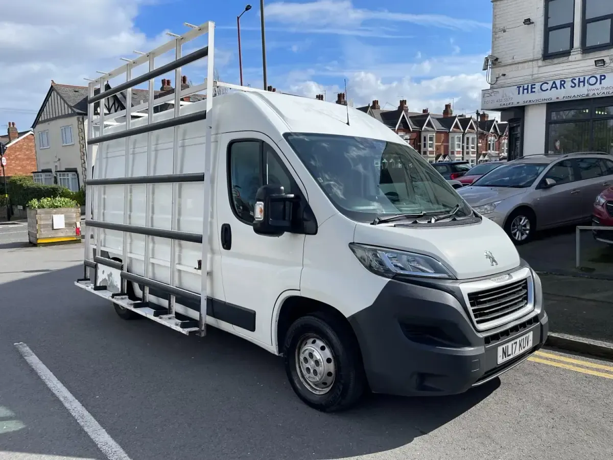 Usado Peugeot Boxer 130 CV (95 kW) 2017 Blanco Van