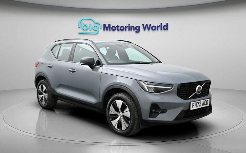 Used Volvo XC40 Plus 211 HP (155 kW) 2023 Grey SUV