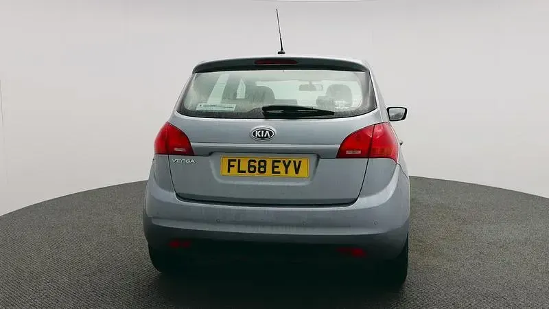 Used Kia Venga 125 HP (91 kW) 2018 Silver Hatchback