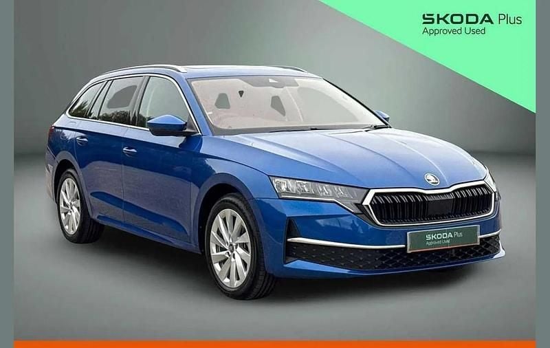 Race blue metallic Used 2025 Skoda Octavia SE L Estate | £29,900 - Image 1/4