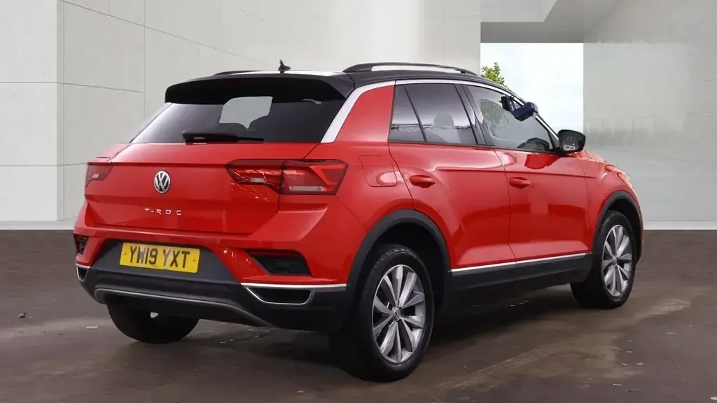 Used VW T-Roc Design 150 HP (110 kW) 2019 Red SUV