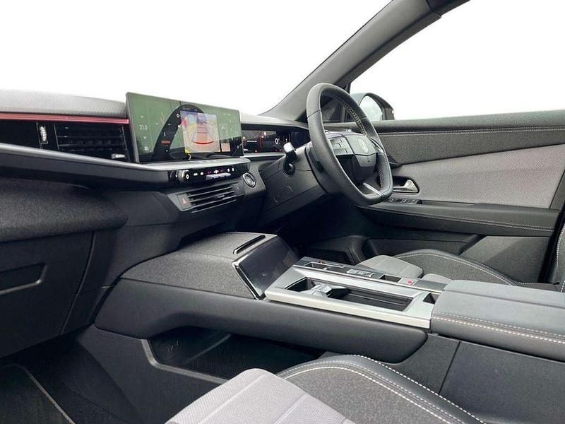 Second-hand Vauxhall Grandland X 134 CP (98 kW) 2025 Maro SUV