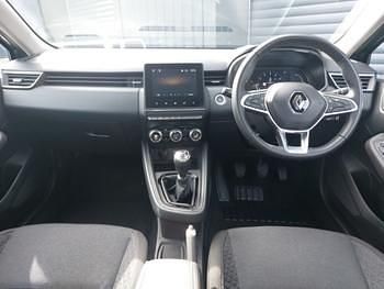 Used Renault Clio V Evolution 90 HP (66 kW) 2022 Grey Hatchback