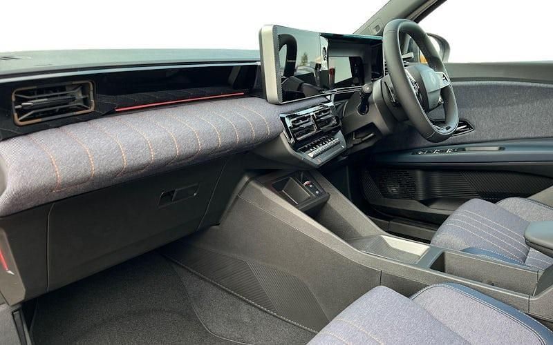 New Renault R4 Komfort 110 kW (150 HP) 2025 Estate