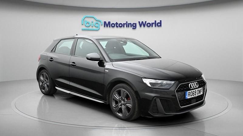 Used Audi A1 Sportback Competition 200 HP (147 kW) 2019 Black Hatchback