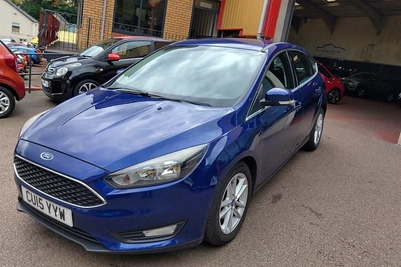 Grey Used 2015 Ford Focus Zetec Hatchback | £5,995 (Fair price) - Image 1/1