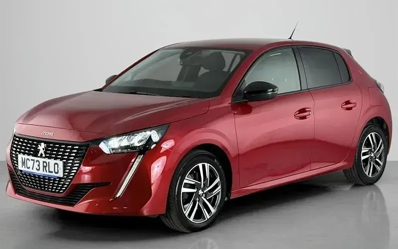 Used Peugeot 208 Allure+ 102 HP (75 kW) 2023 Red Hatchback