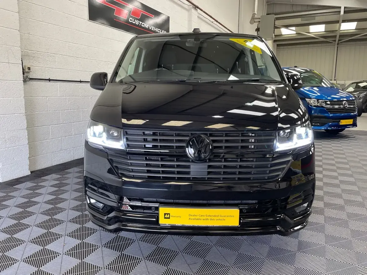 Used VW Transporter Highline 150 HP (110 kW) 2022 Black Van
