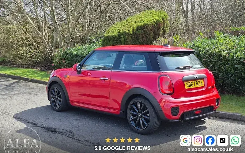 Used Mini ONE Hatch 102 HP (75 kW) 2017 Red Hatchback